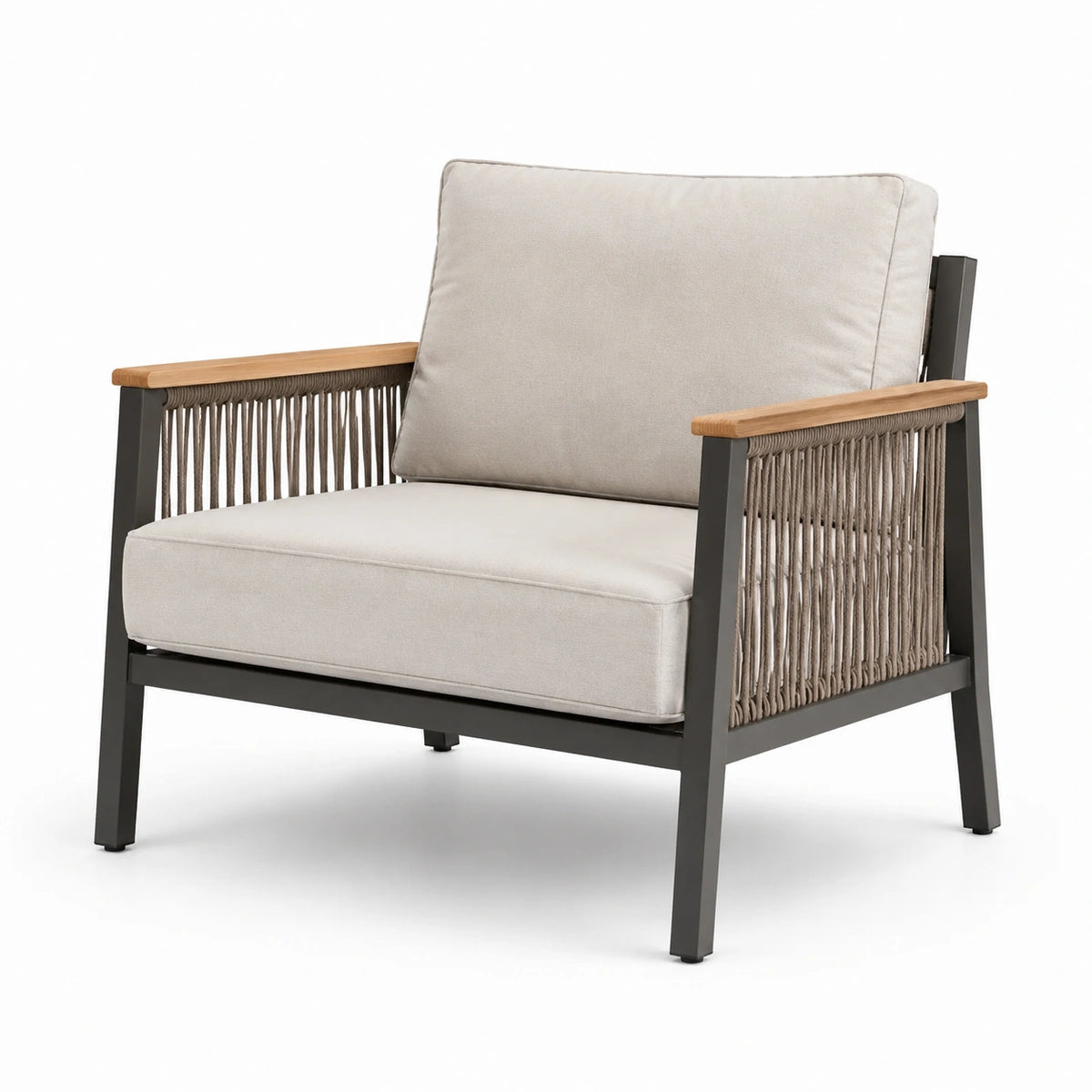 Fauteuil en aluminium et corde avec accoudoirs en bois